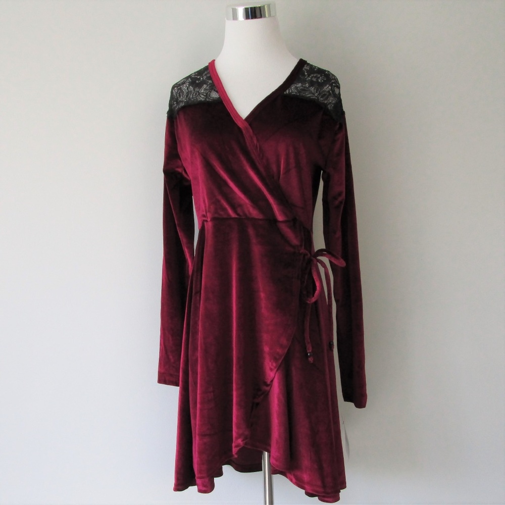 NWT Angie Red Wine Velvet Lace Faux Wrap Dress MED - Picture 4 of 8